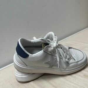 Vintage Havana Ream White Silver Navy Size 8 Barely Worn